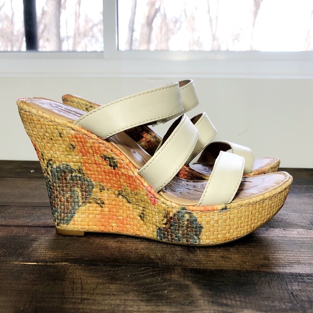 Born Platform Wedge Floral Sandals White Leather Upper Size 6